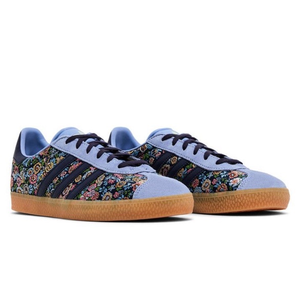 Adidas gazelle j
London floral embroidery 
Brand new - Picture 8 of 13